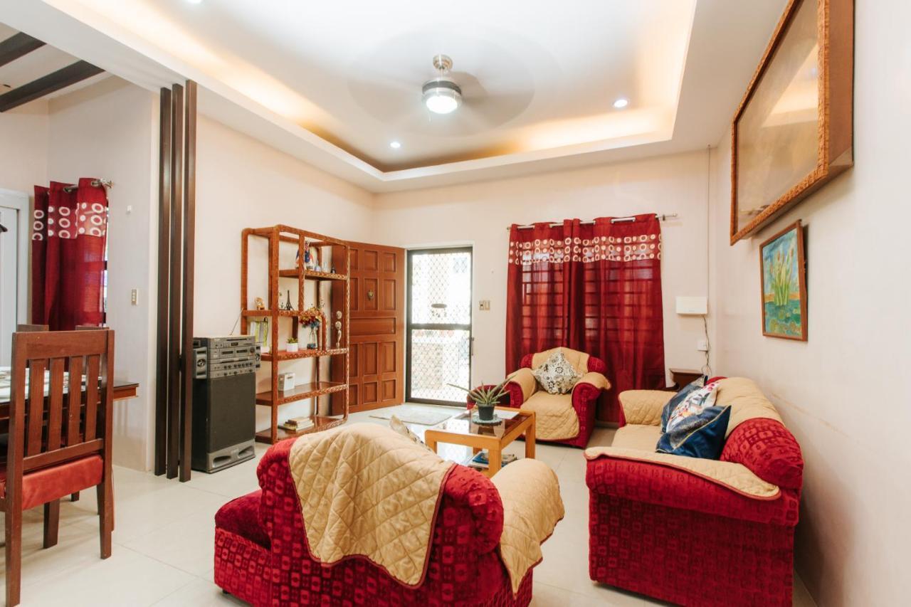 Bahay Ni Kikay Vacation Rental - Wifi Included General Santos City エクステリア 写真