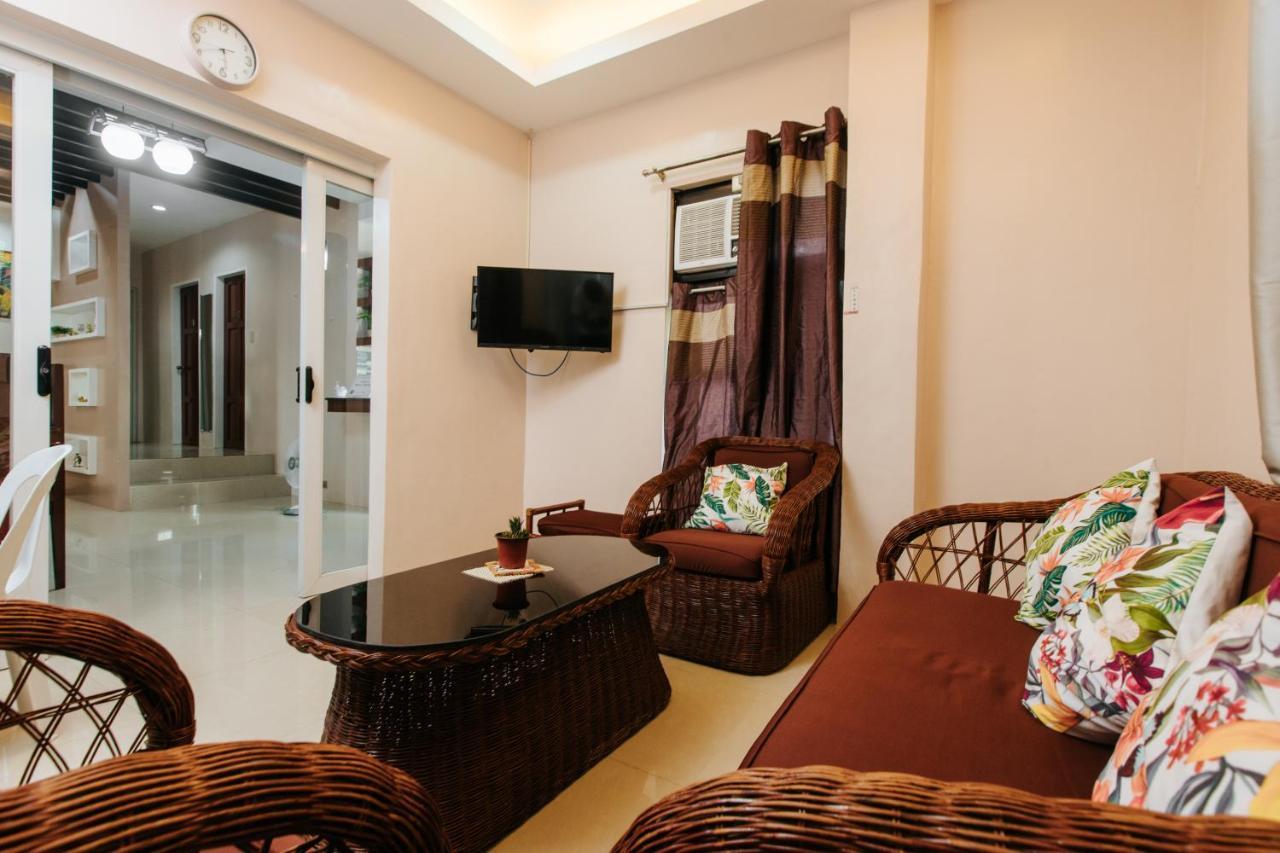 Bahay Ni Kikay Vacation Rental - Wifi Included General Santos City エクステリア 写真