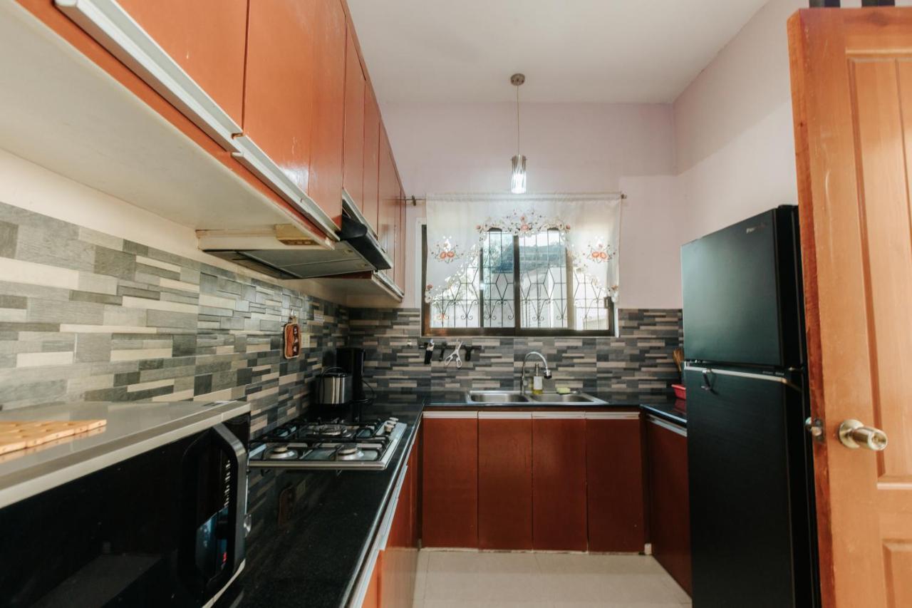 Bahay Ni Kikay Vacation Rental - Wifi Included General Santos City エクステリア 写真