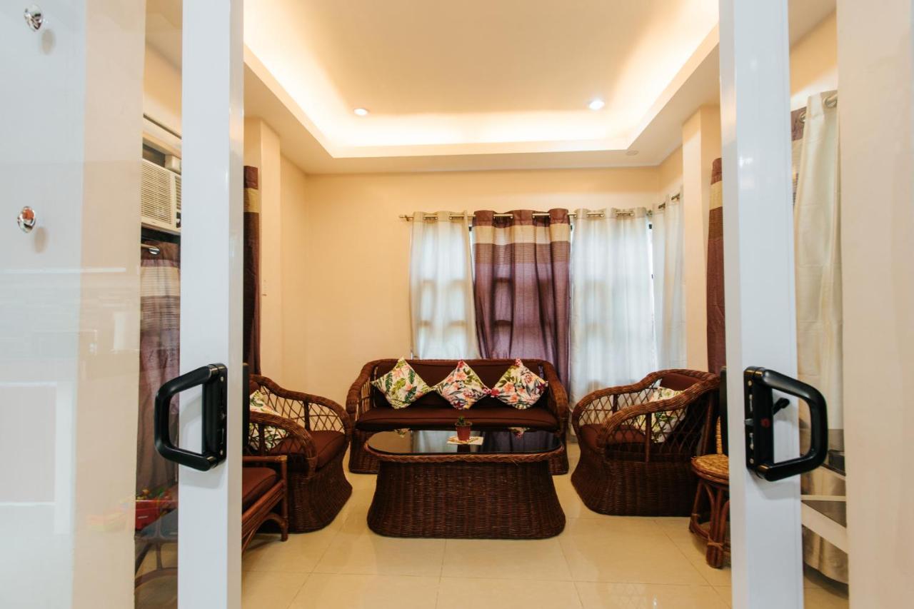Bahay Ni Kikay Vacation Rental - Wifi Included General Santos City エクステリア 写真